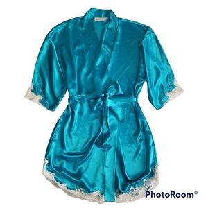 NATORI Vintage Satin Lace Trim Embroidered Sleeves Short Robe M